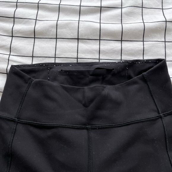 NWOT Lululemon 23” leggings black - Picture 6 of 9